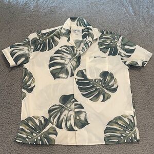 AMERICAN Eagle TROPICAL BUTTON-UP POOLSIDE SHIRT SIZE M
